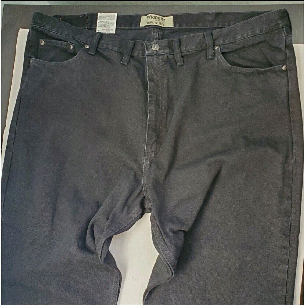 Wrangler Authentics Men's 46x32 Regular Fit Black Denim Jeans NWT